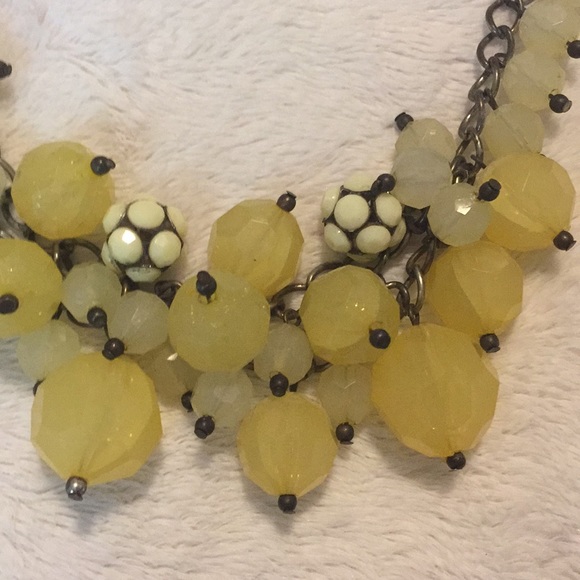 Beaded charm necklace - Picture 4 of 8